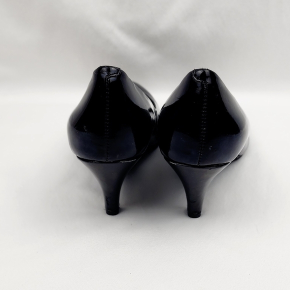 Jessica simpson Velmax point toe patent heels Size 6B - Picture 8 of 11